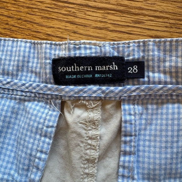 Southern Marsh Men’s 28 khaki shorts- 5.5 inch inseam- 100% cotton - Picture 2 of 11
